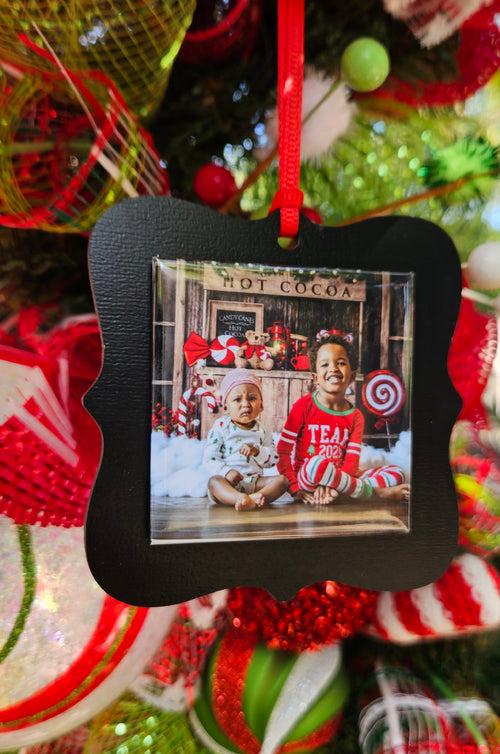 Holiday Magnet Ornaments, Decorations, and Frames